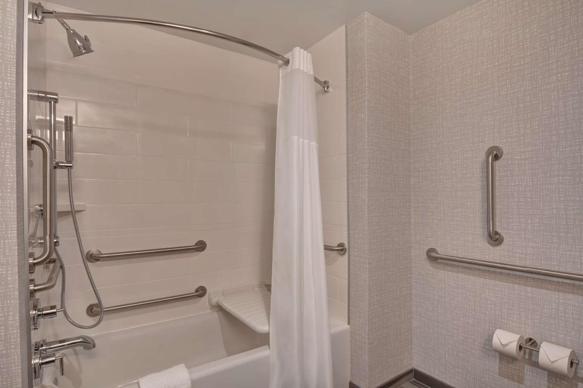 Hampton Inn & Suites Tampa Riverview Brandon Heartland Exterior photo